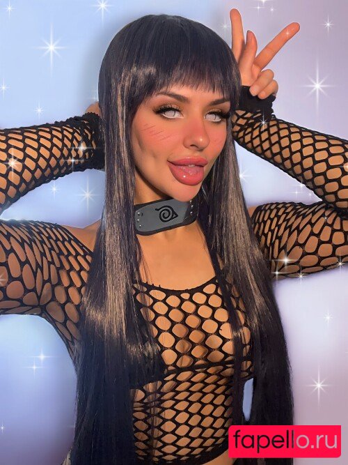 laurawaifuu Onlyfans Photo Gallery 