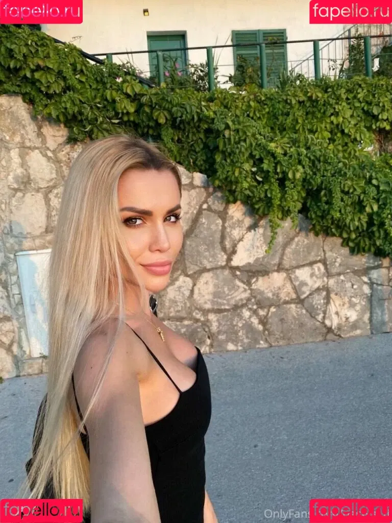 Anastasiya Timonina Onlyfans Photo Gallery 