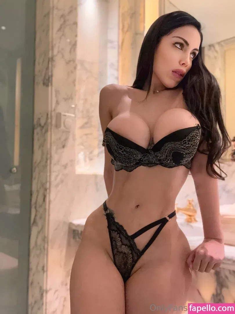 flopic Onlyfans Photo Gallery 