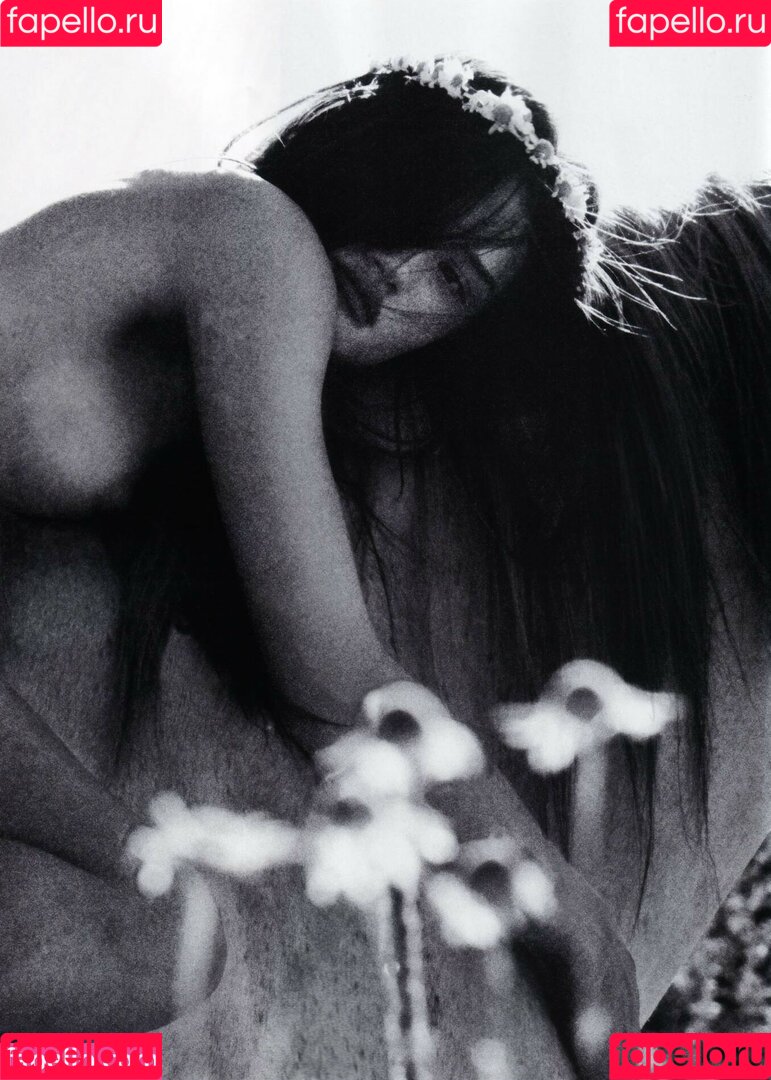 Rosie Huntington-Whiteley Onlyfans Photo Gallery 