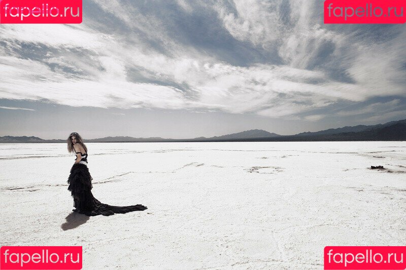 Rosie Huntington-Whiteley Onlyfans Photo Gallery 