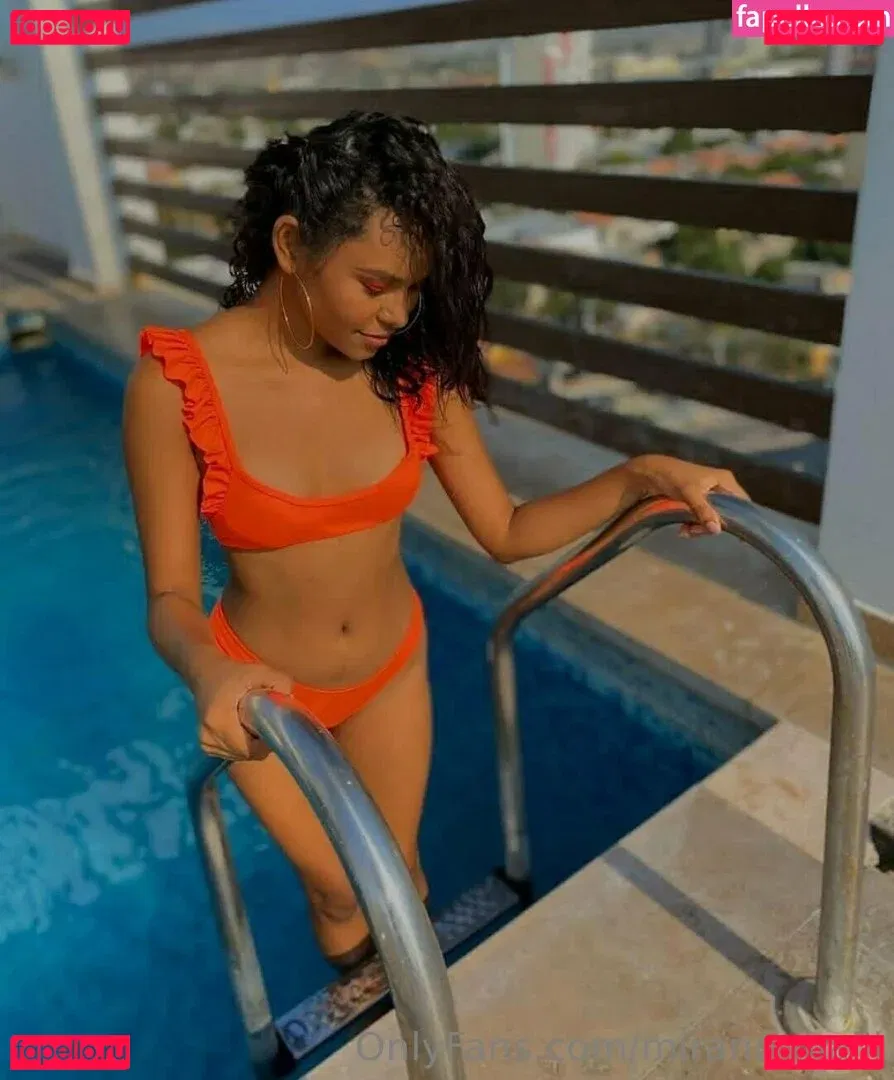 mirandahalil Onlyfans Photo Gallery 