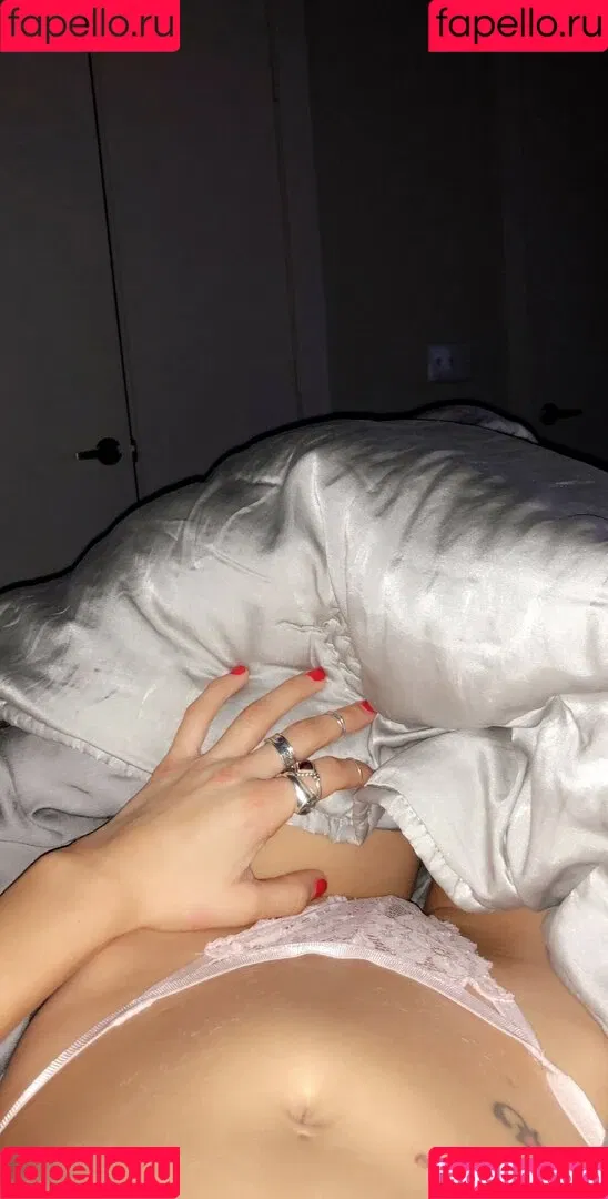 Antoinette Cuccia Onlyfans Photo Gallery 