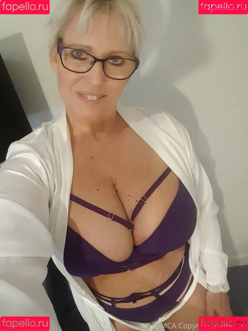 sexymatureaussielady Onlyfans Photo Gallery 