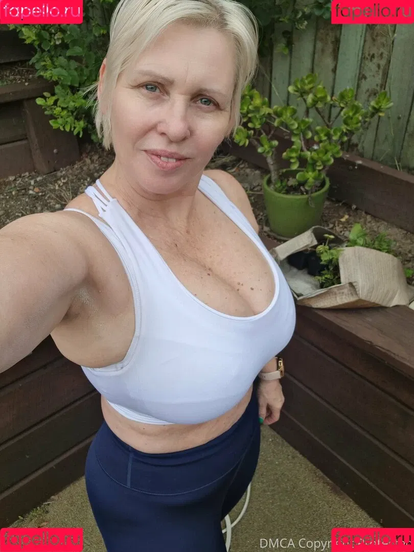 sexymatureaussielady Onlyfans Photo Gallery 