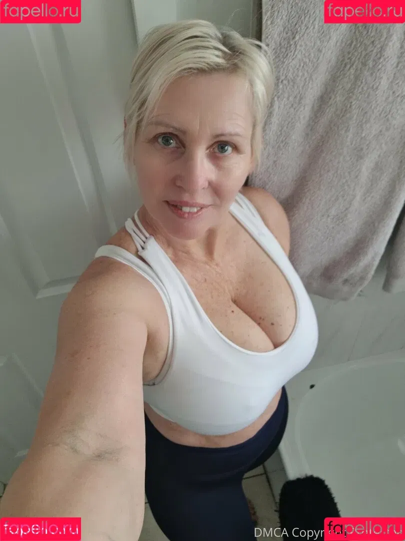 sexymatureaussielady Onlyfans Photo Gallery 