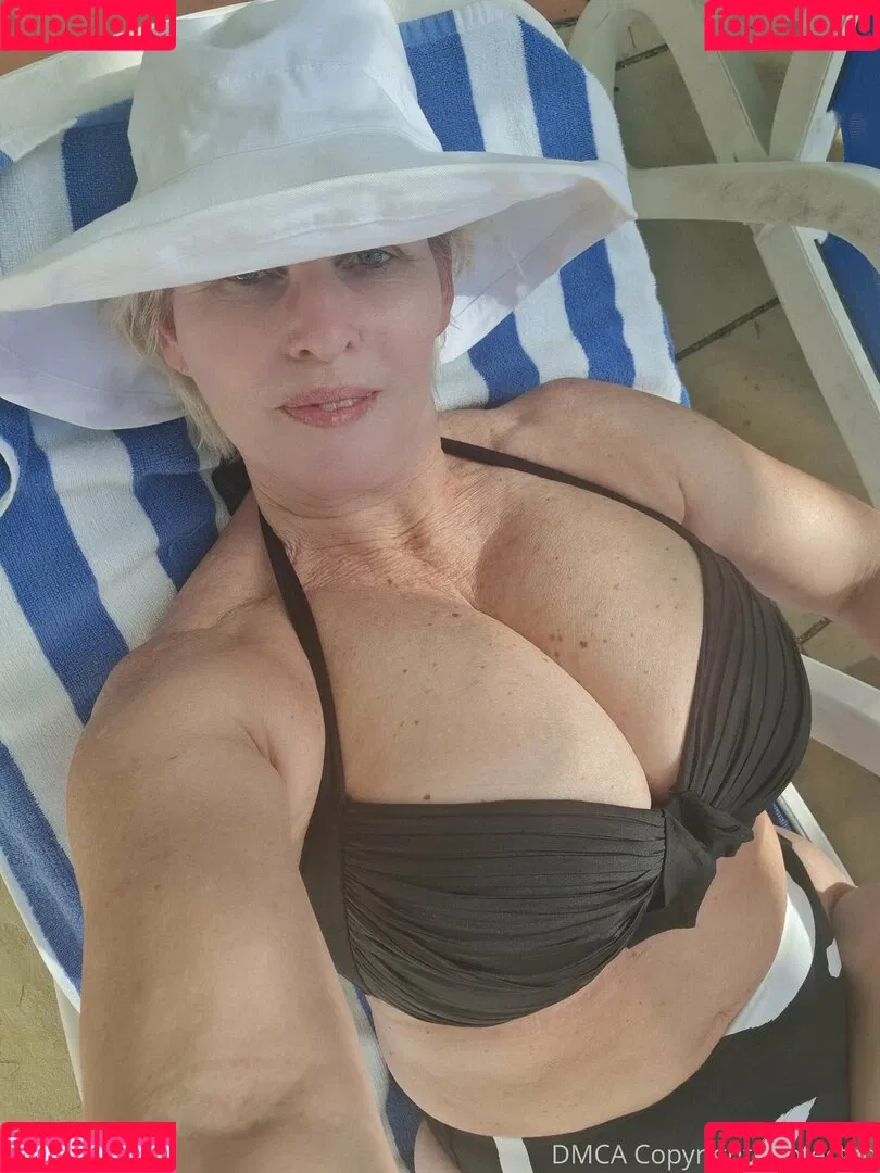 sexymatureaussielady Onlyfans Photo Gallery 