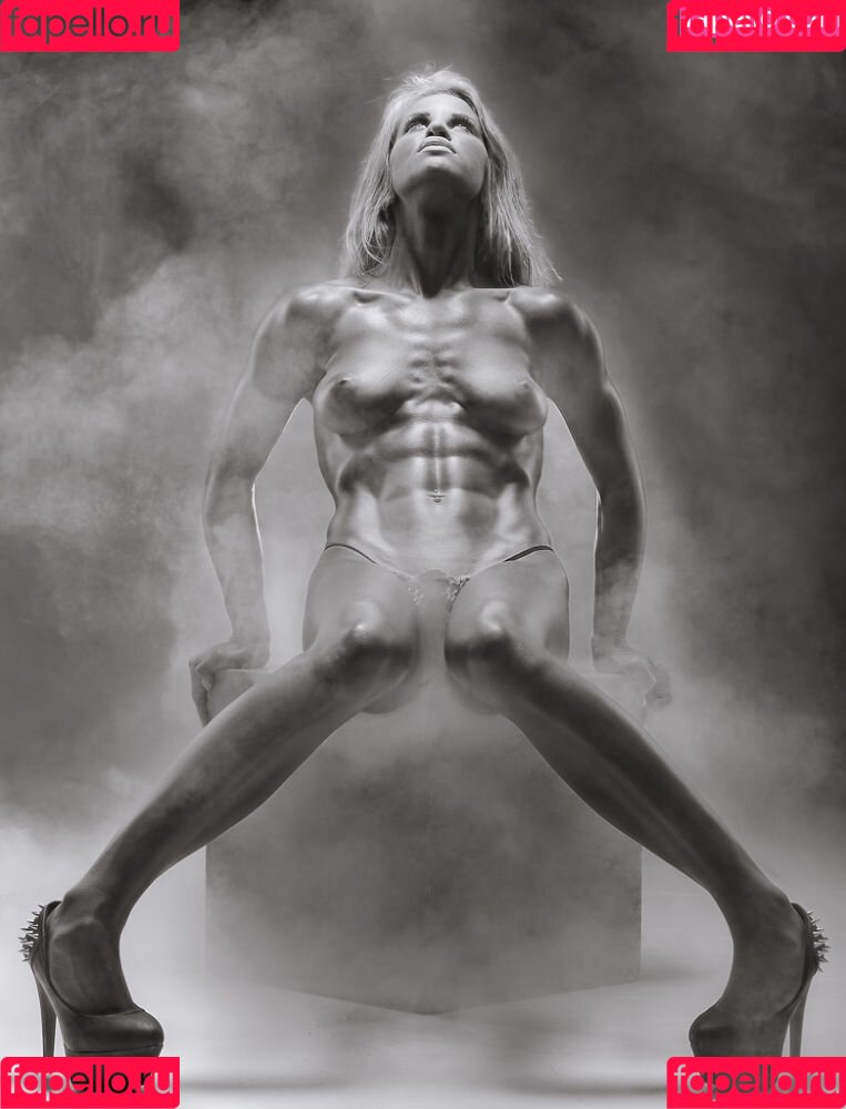 Sandra Reiche Onlyfans Photo Gallery 