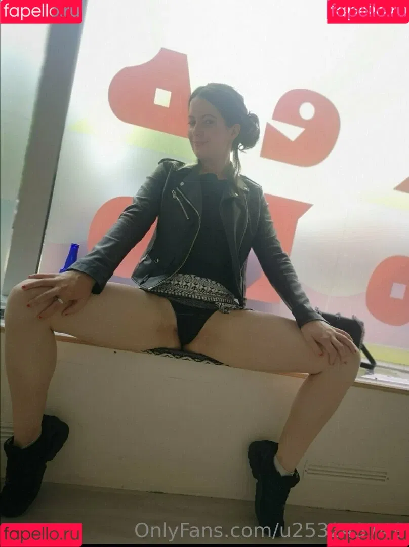 u253243749 Onlyfans Photo Gallery 