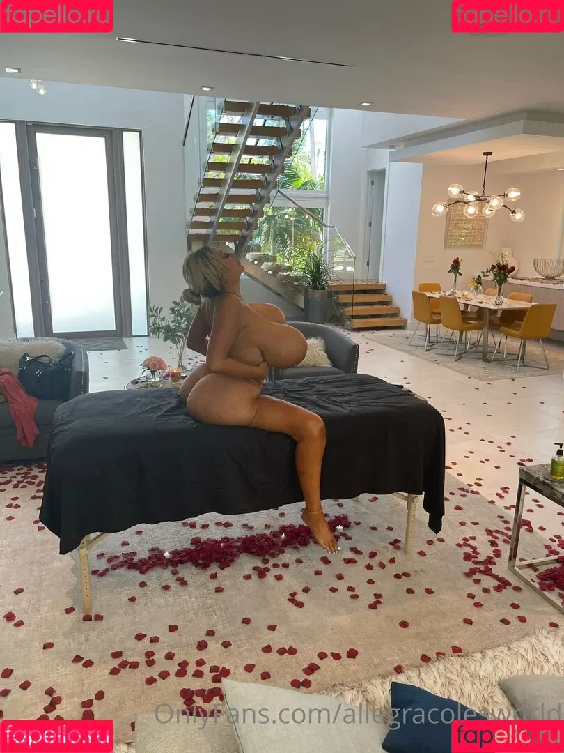 Allegra Cole Onlyfans Photo Gallery 