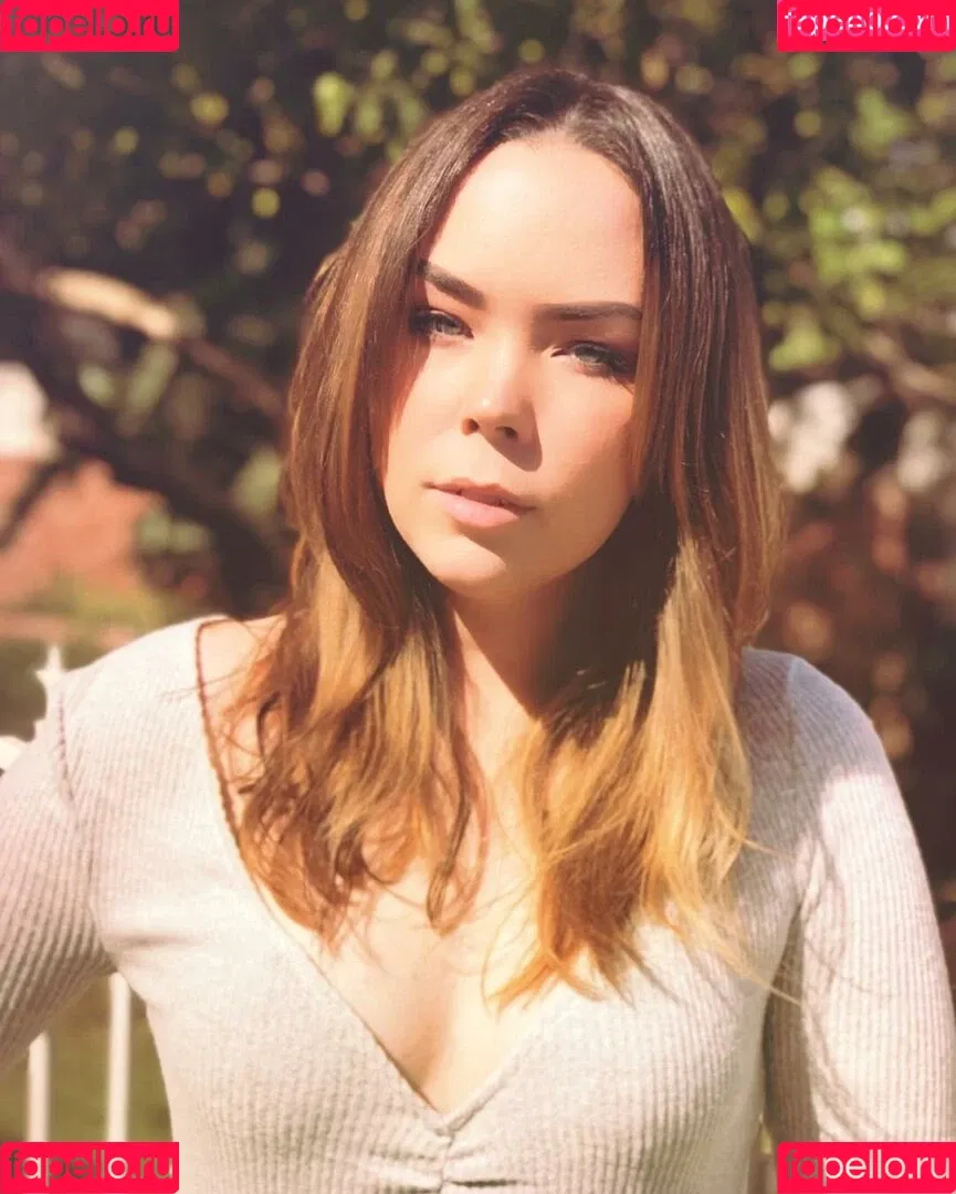 Suzy Berhow Onlyfans Photo Gallery 