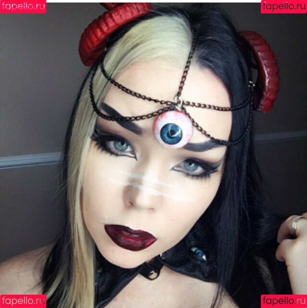 Suzy Berhow Onlyfans Photo Gallery 