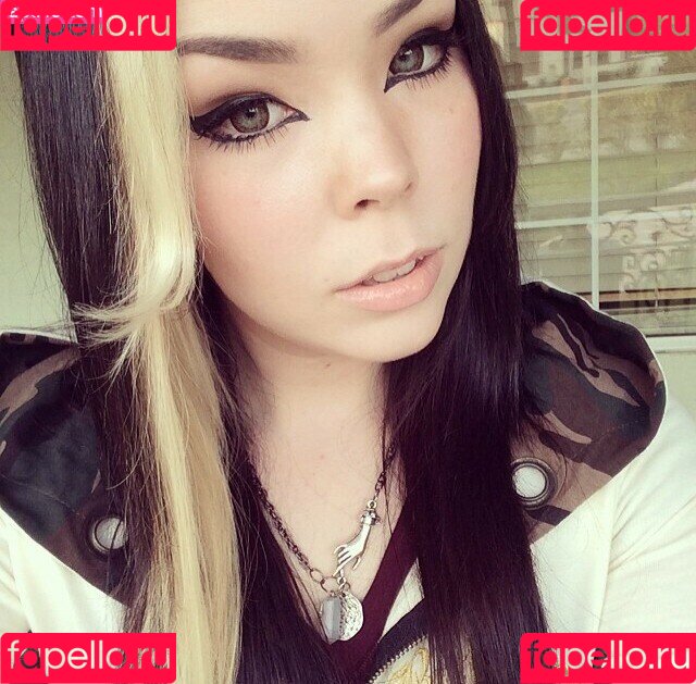 Suzy Berhow Onlyfans Photo Gallery 