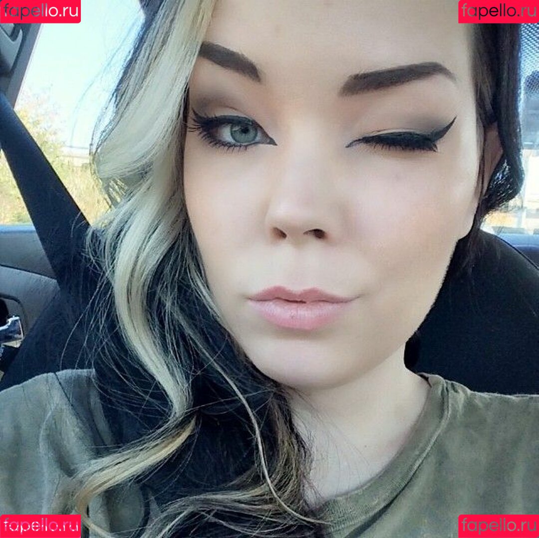 Suzy Berhow Onlyfans Photo Gallery 