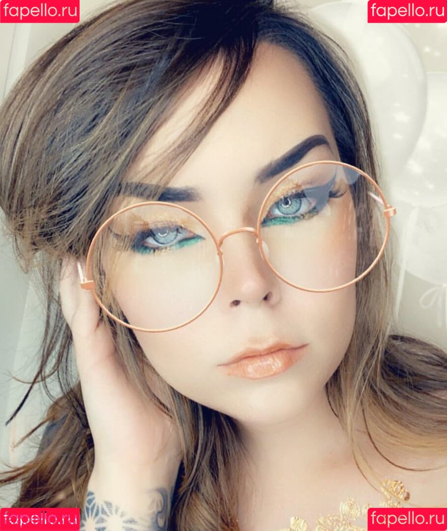 Suzy Berhow Onlyfans Photo Gallery 