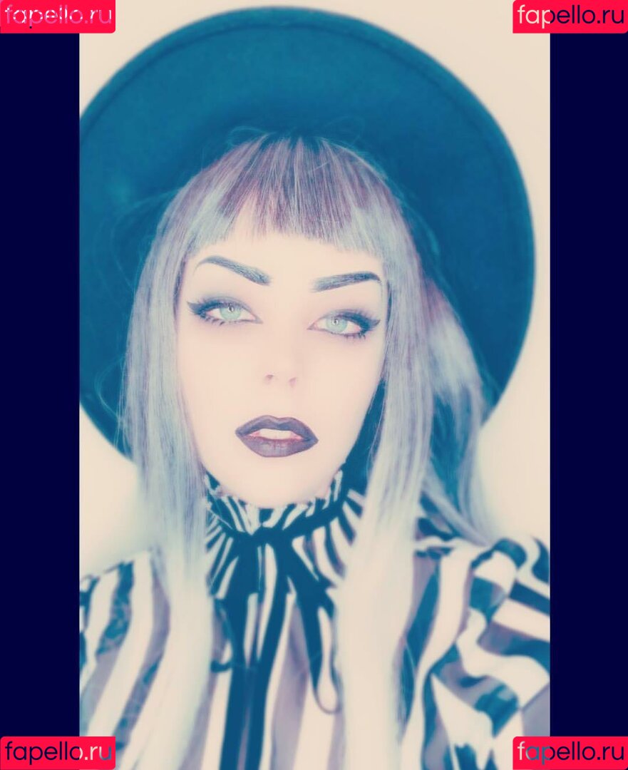 Suzy Berhow Onlyfans Photo Gallery 