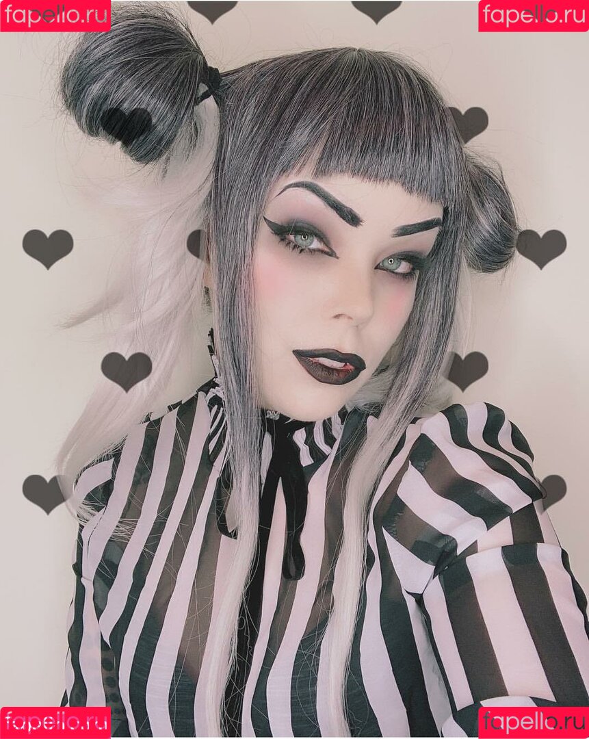 Suzy Berhow Onlyfans Photo Gallery 