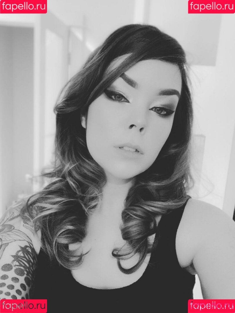 Suzy Berhow Onlyfans Photo Gallery 