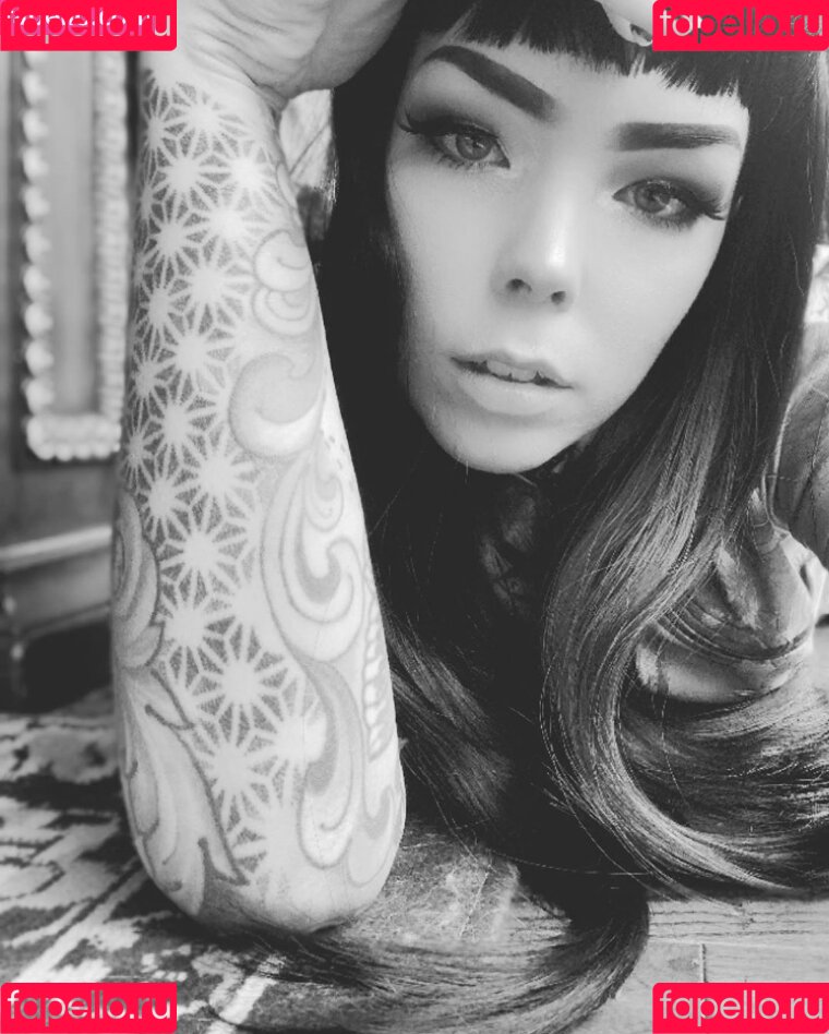 Suzy Berhow Onlyfans Photo Gallery 