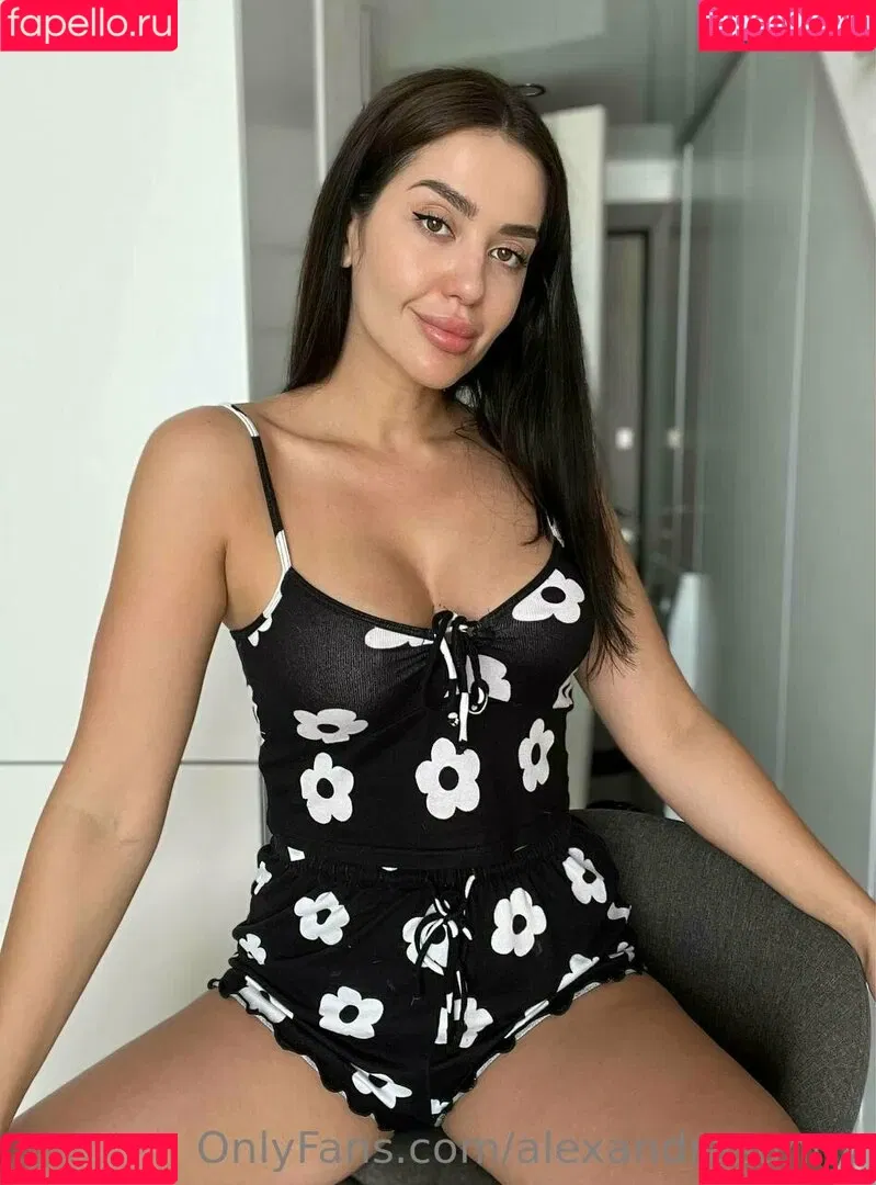 alexandrasunny Onlyfans Photo Gallery 