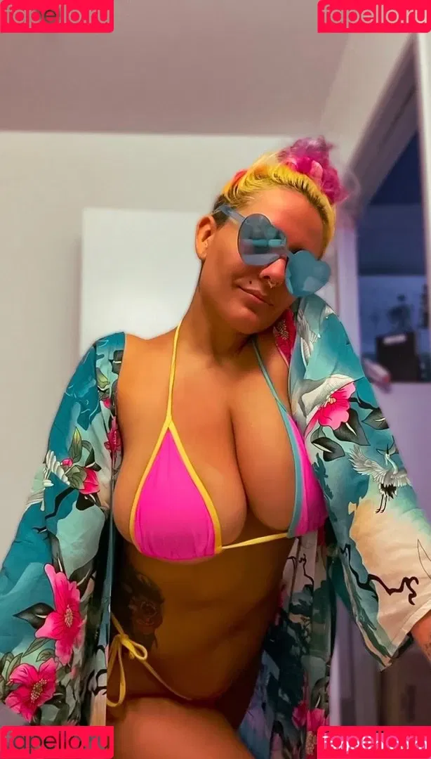 TheZombiUnicorn Onlyfans Photo Gallery 