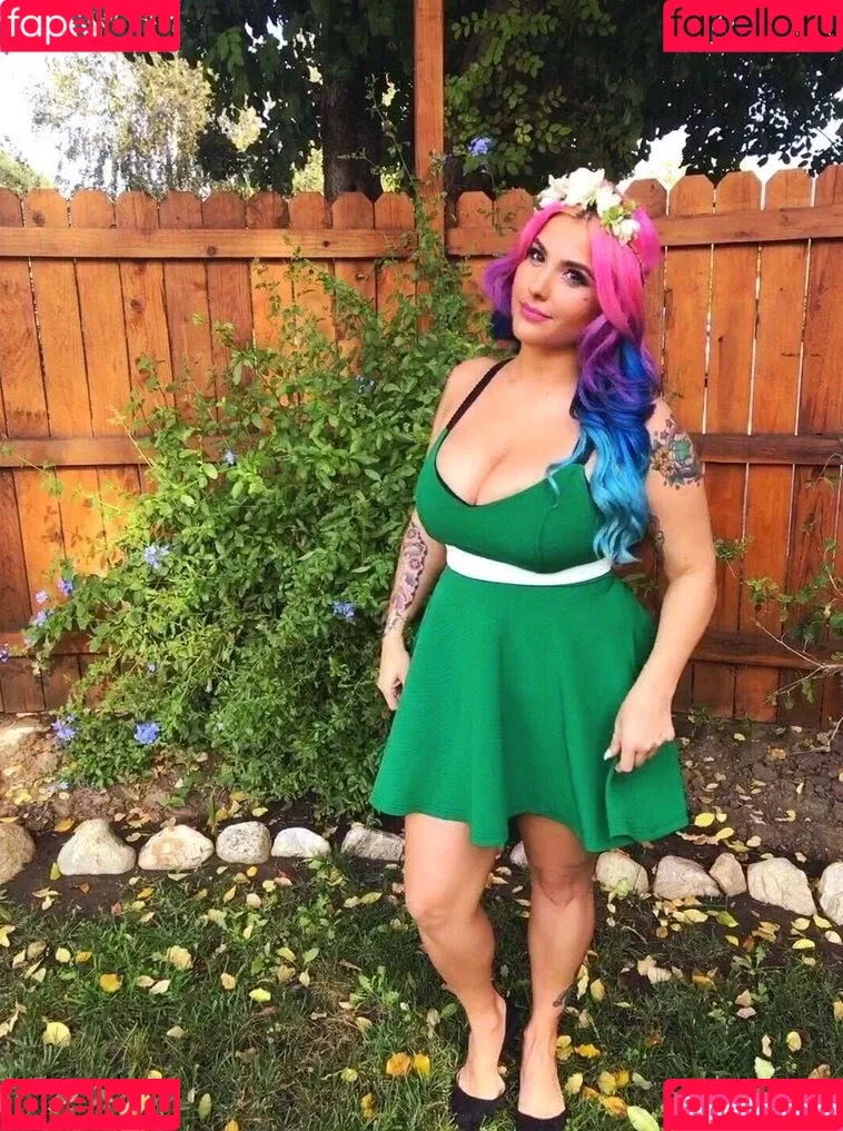 TheZombiUnicorn Onlyfans Photo Gallery 
