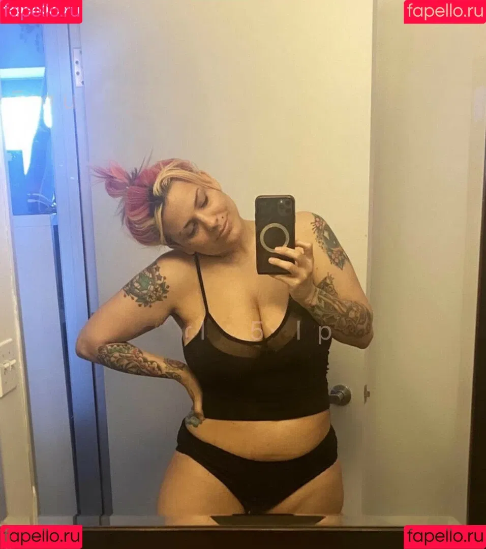 TheZombiUnicorn Onlyfans Photo Gallery 