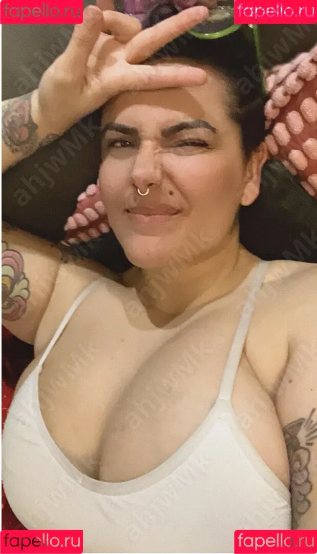 TheZombiUnicorn Onlyfans Photo Gallery 