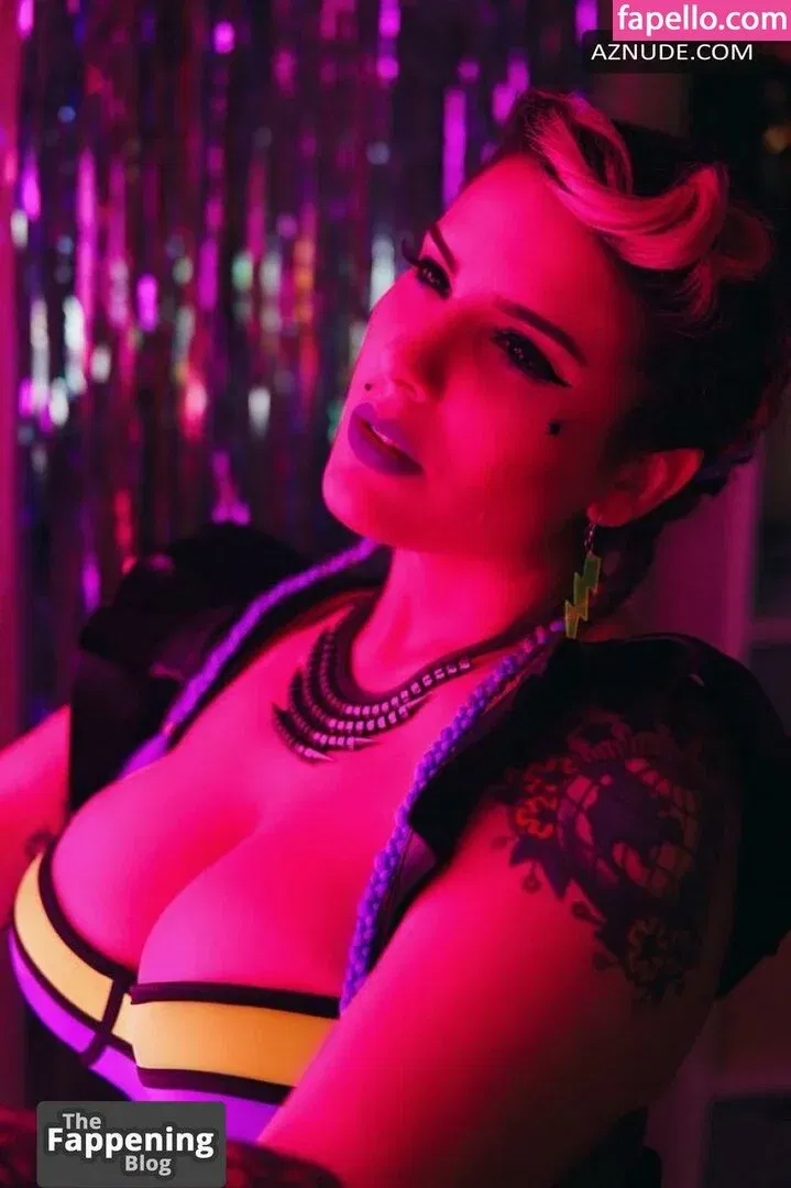 TheZombiUnicorn Onlyfans Photo Gallery 