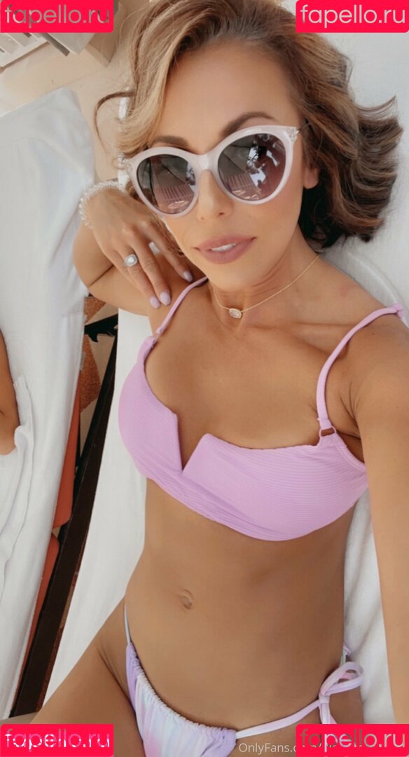 ulauryn_gemini Onlyfans Photo Gallery 