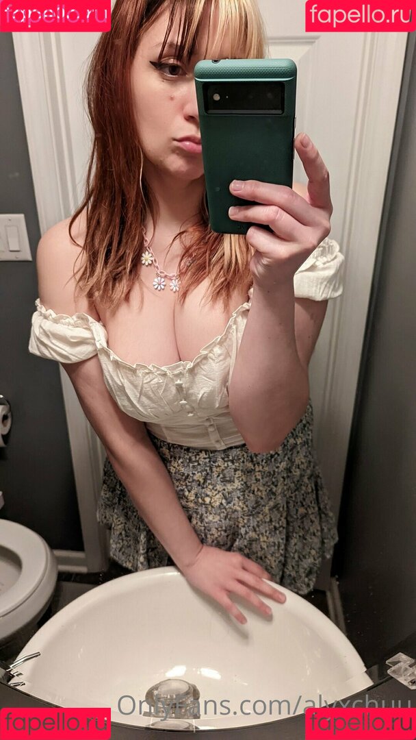 alyxchuu Onlyfans Photo Gallery 