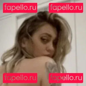 saraayrobles Onlyfans Photo Gallery 