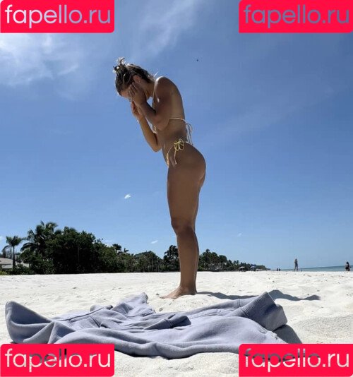 Corina_907 Onlyfans Photo Gallery 