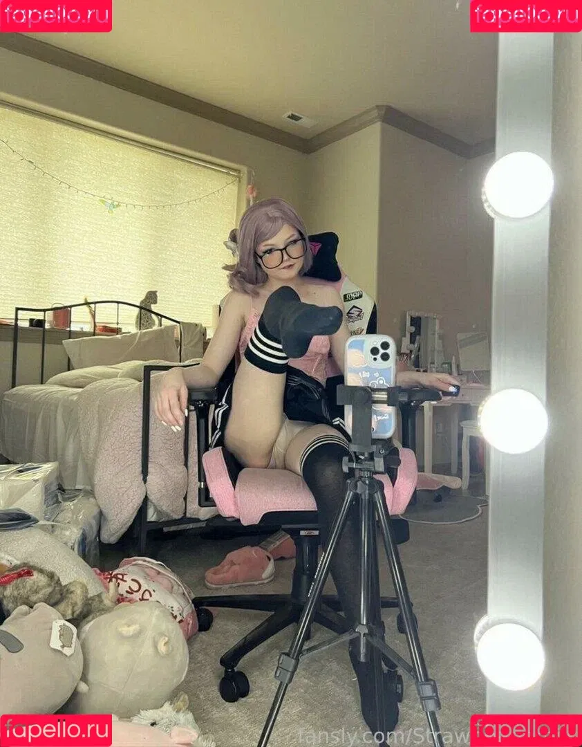 Strawberrymillk Onlyfans Photo Gallery 