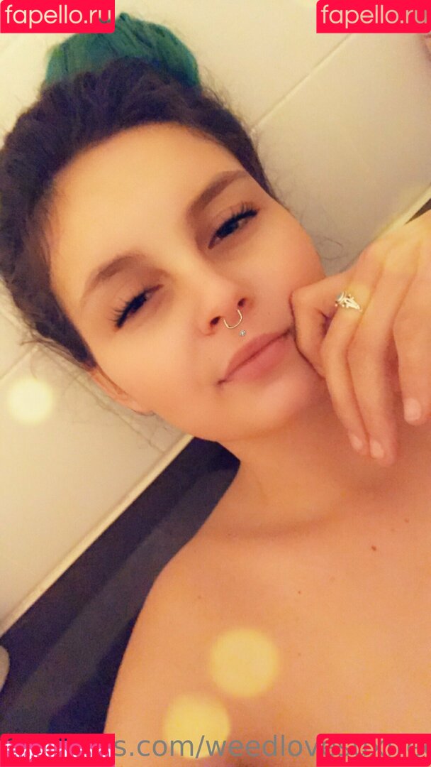 weedlovesuxfree Nude Onlyfans Photo 8