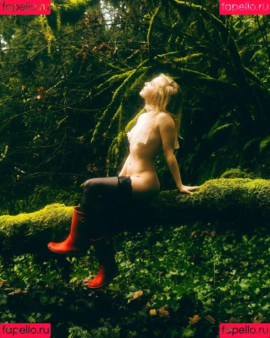 Faerie Onlyfans Photo Gallery 