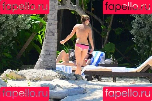 Kate Moss Onlyfans Photo Gallery 