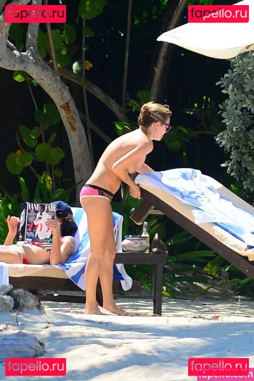 Kate Moss Onlyfans Photo Gallery 