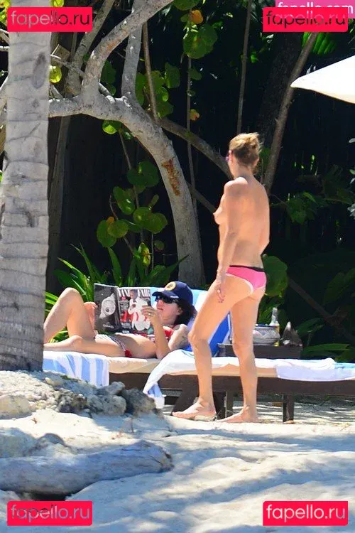 Kate Moss Onlyfans Photo Gallery 