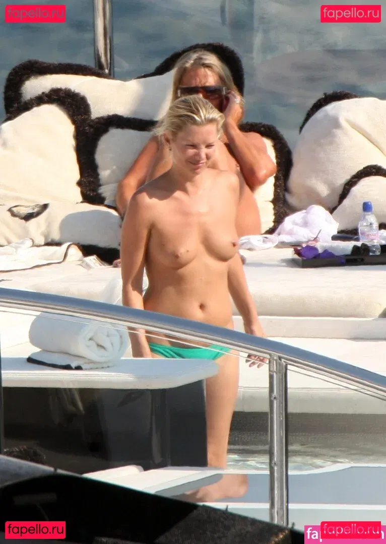 Kate Moss Onlyfans Photo Gallery 