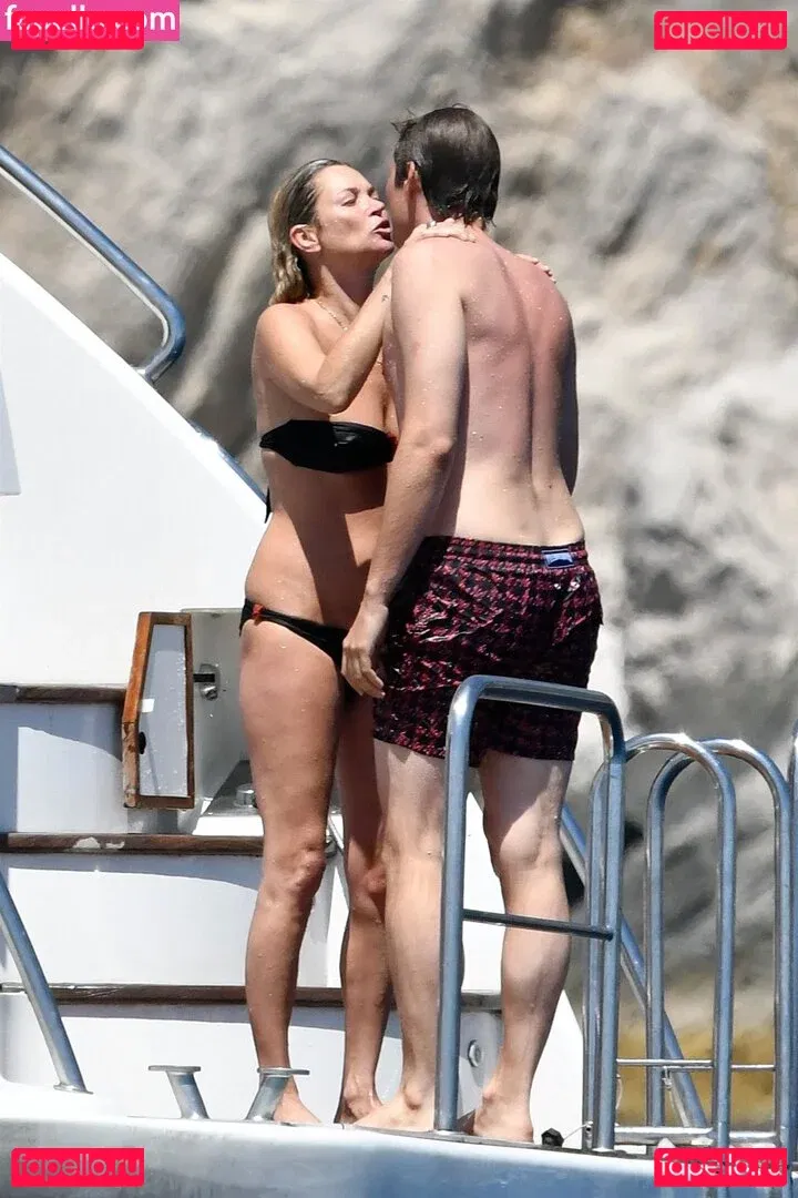 Kate Moss Onlyfans Photo Gallery 