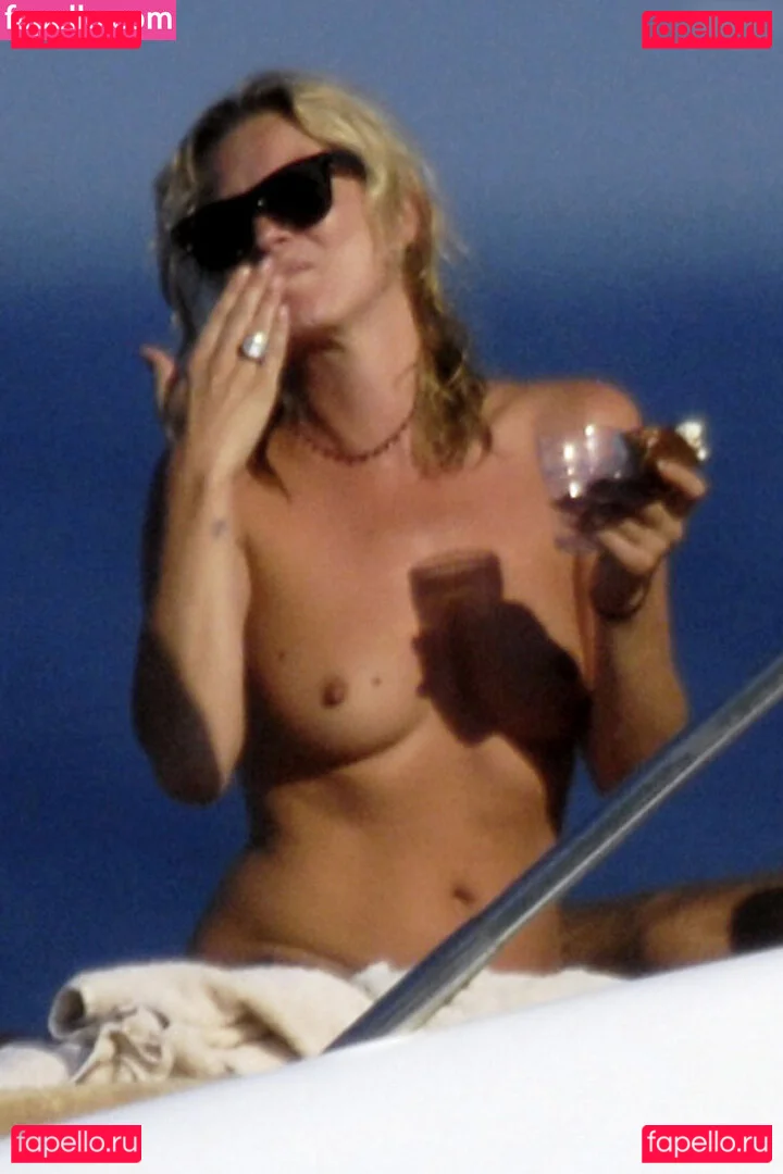 Kate Moss Onlyfans Photo Gallery 