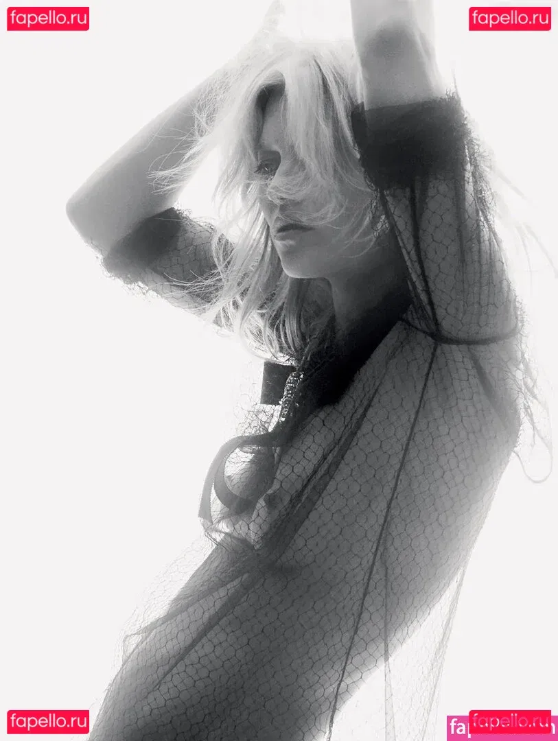 Kate Moss Onlyfans Photo Gallery 