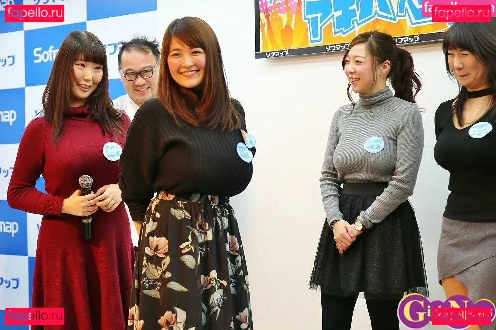 momomomose Onlyfans Photo Gallery 