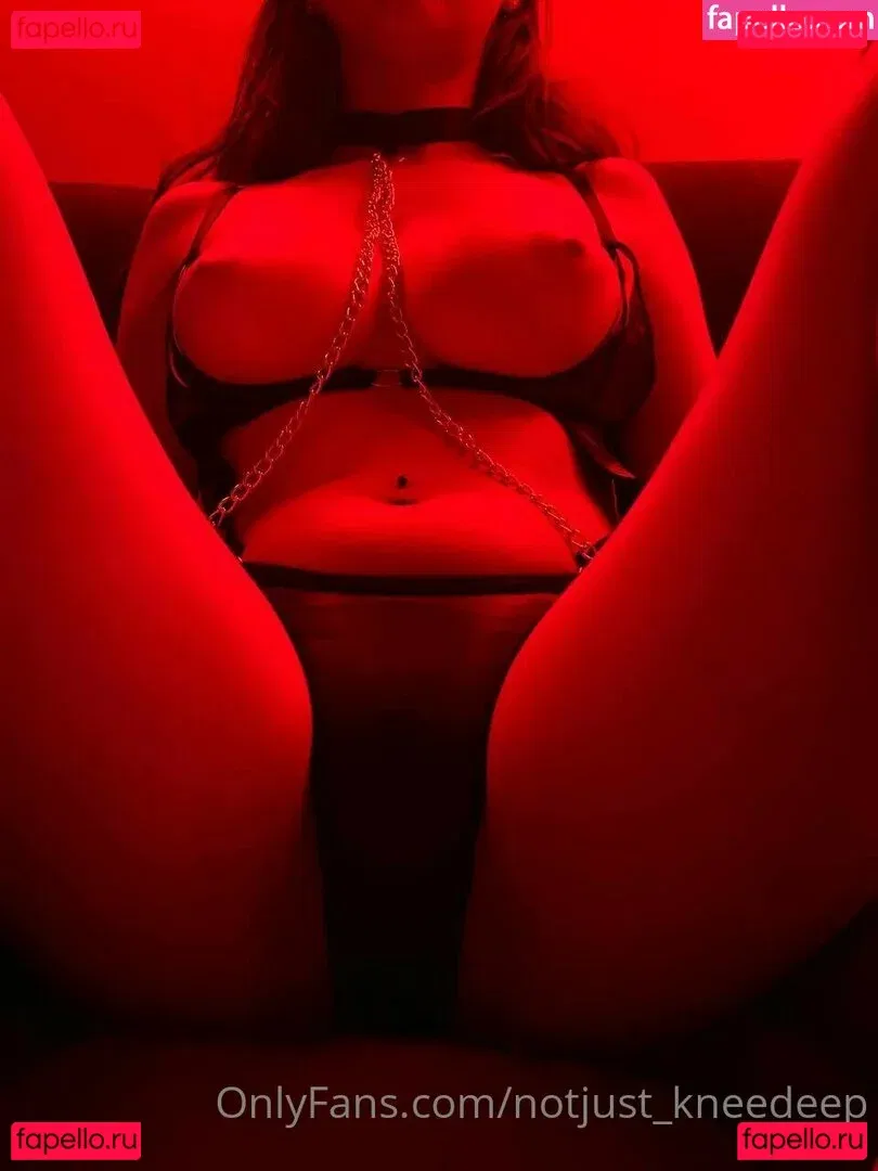 notjust_kneedeep Onlyfans Photo Gallery 