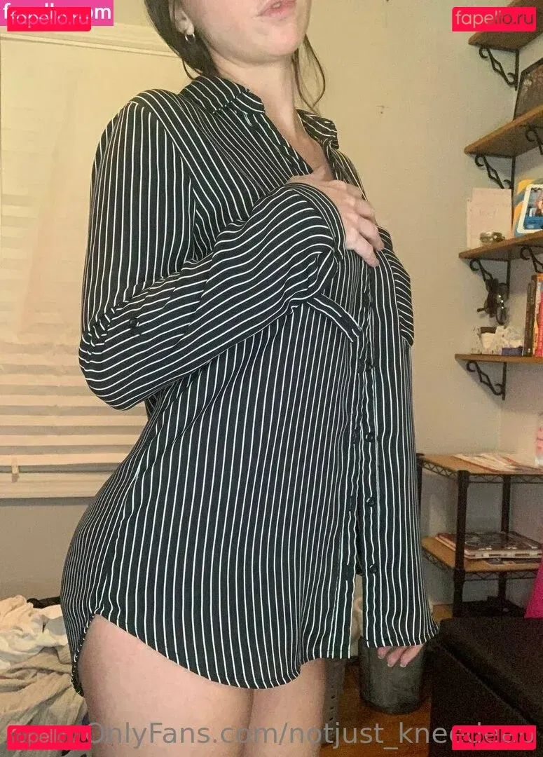 notjust_kneedeep Onlyfans Photo Gallery 