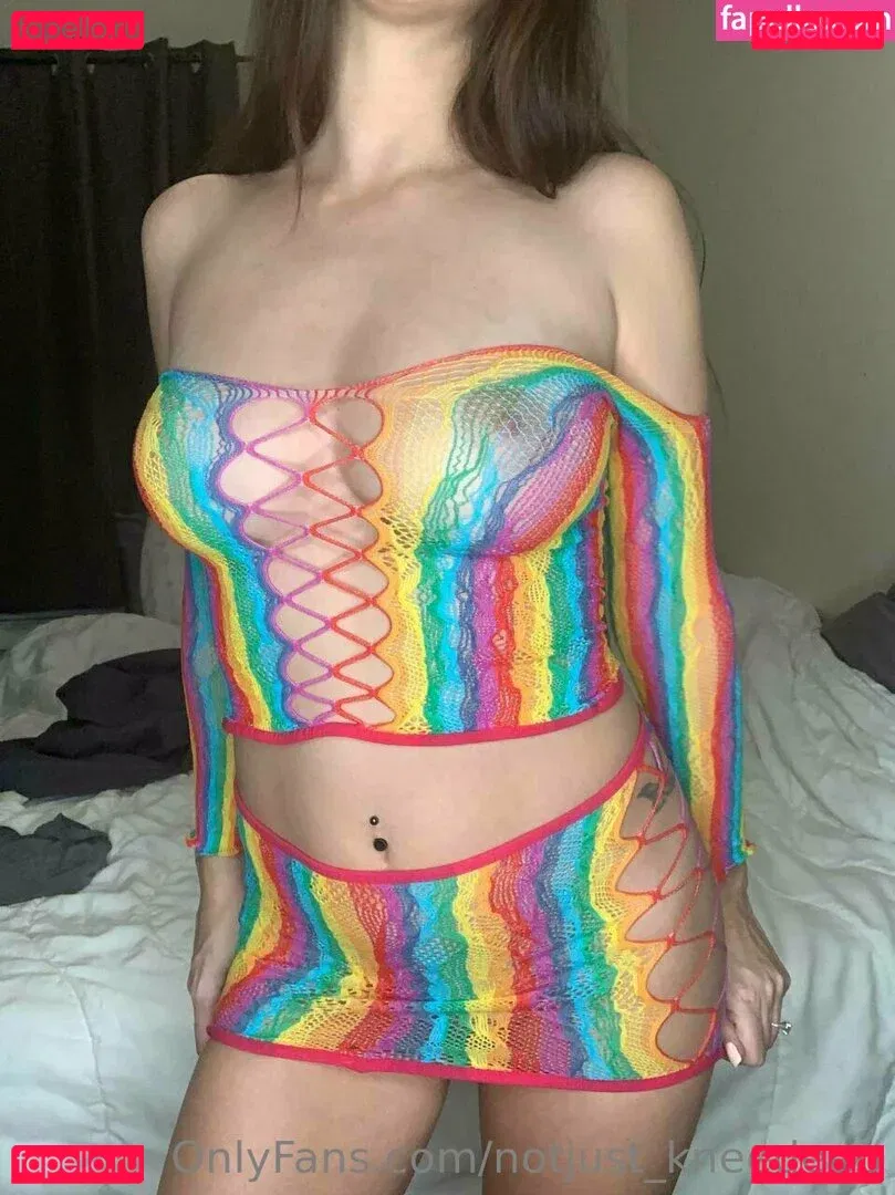 notjust_kneedeep Onlyfans Photo Gallery 