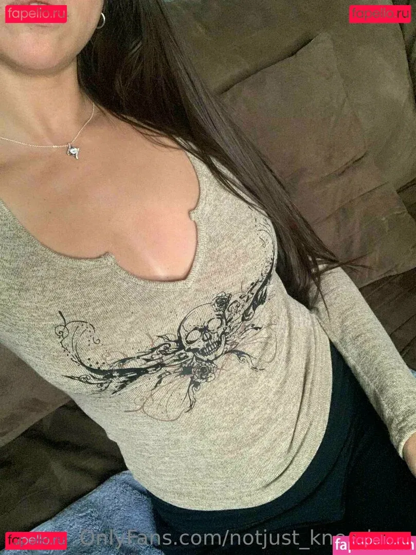 notjust_kneedeep Onlyfans Photo Gallery 