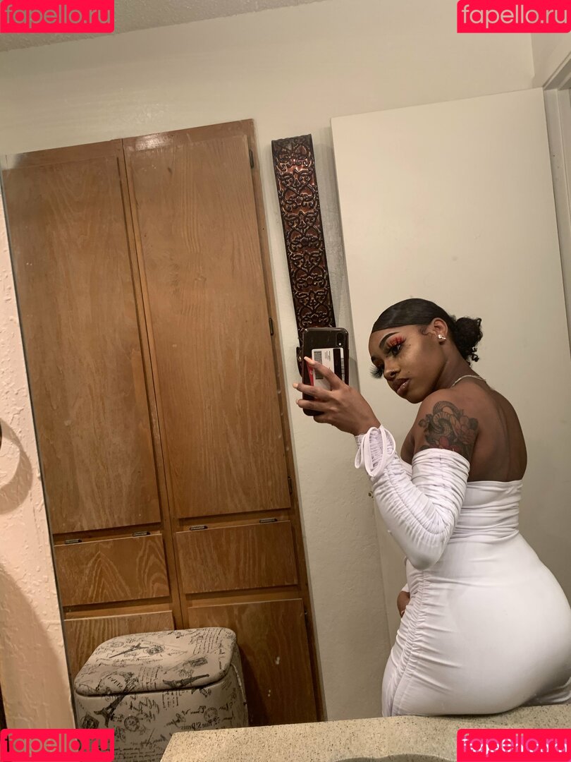 Ogleahswanky Onlyfans Photo Gallery 