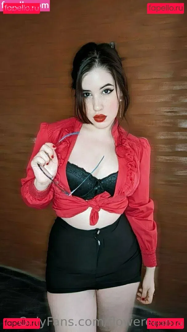 floweremma Onlyfans Photo Gallery 